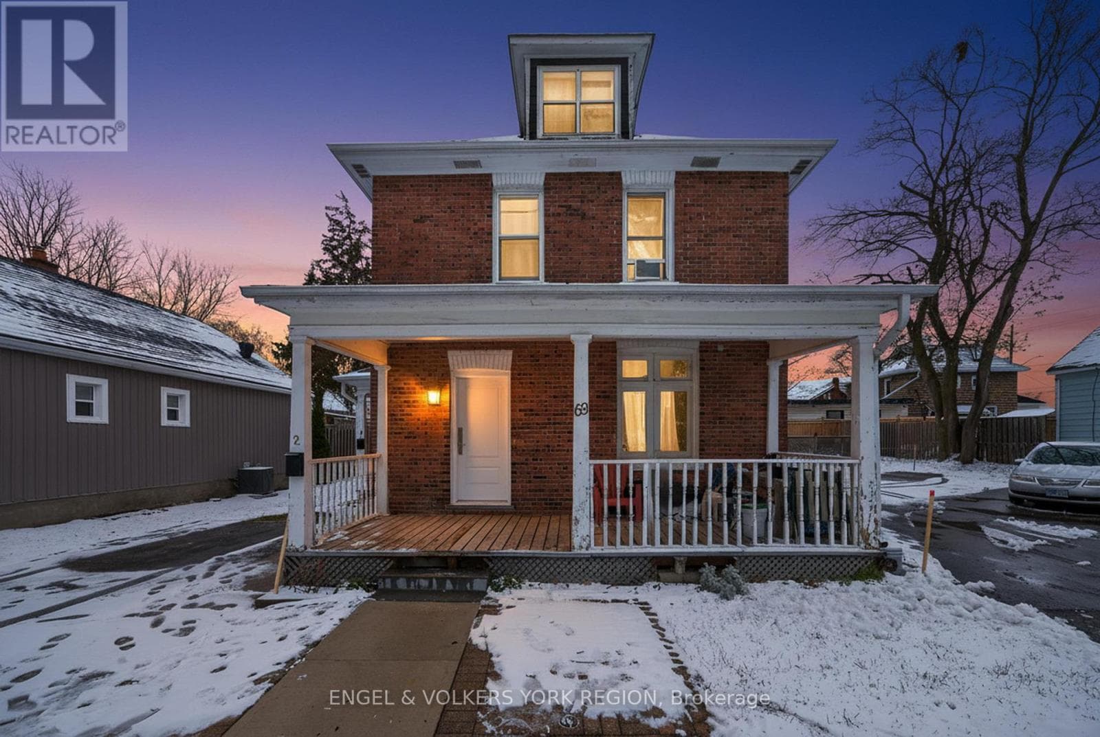 69 JOHN STREET — Barrie (Lakeshore), Ontario - Main photo