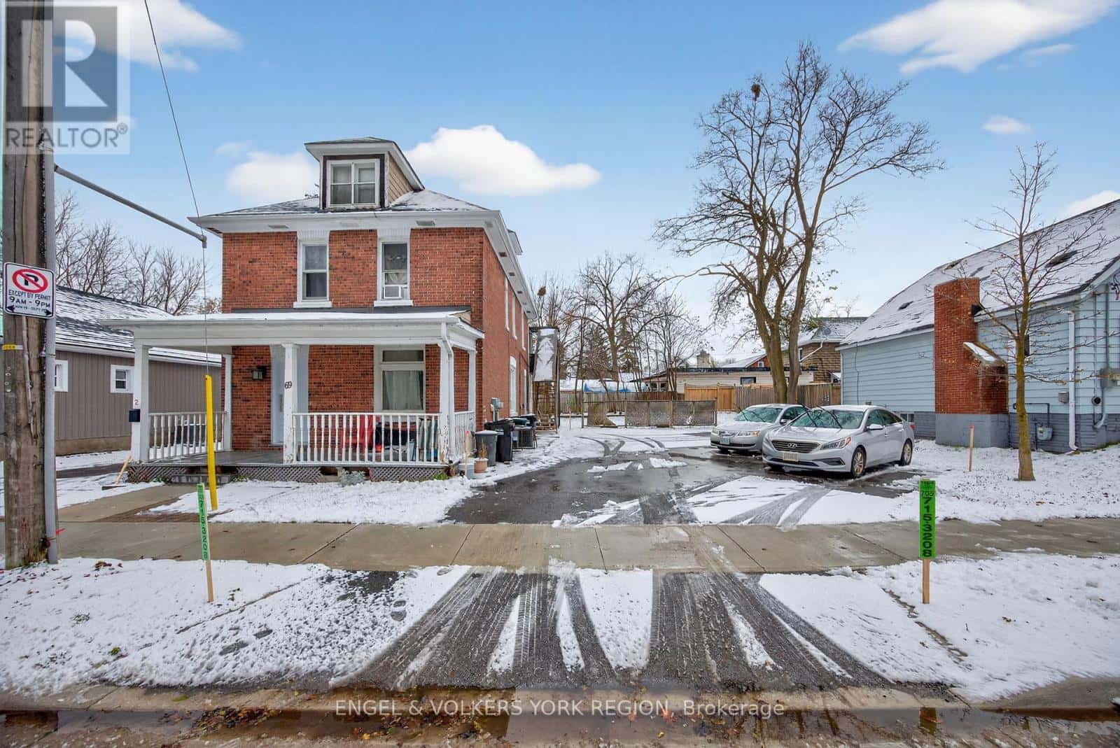 69 JOHN STREET — Barrie (Lakeshore), Ontario - Photo 2 of 32