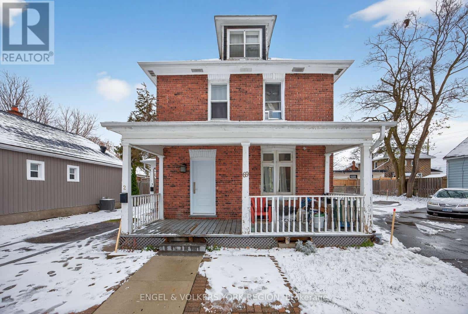 69 JOHN STREET — Barrie (Lakeshore), Ontario - Photo 3 of 32