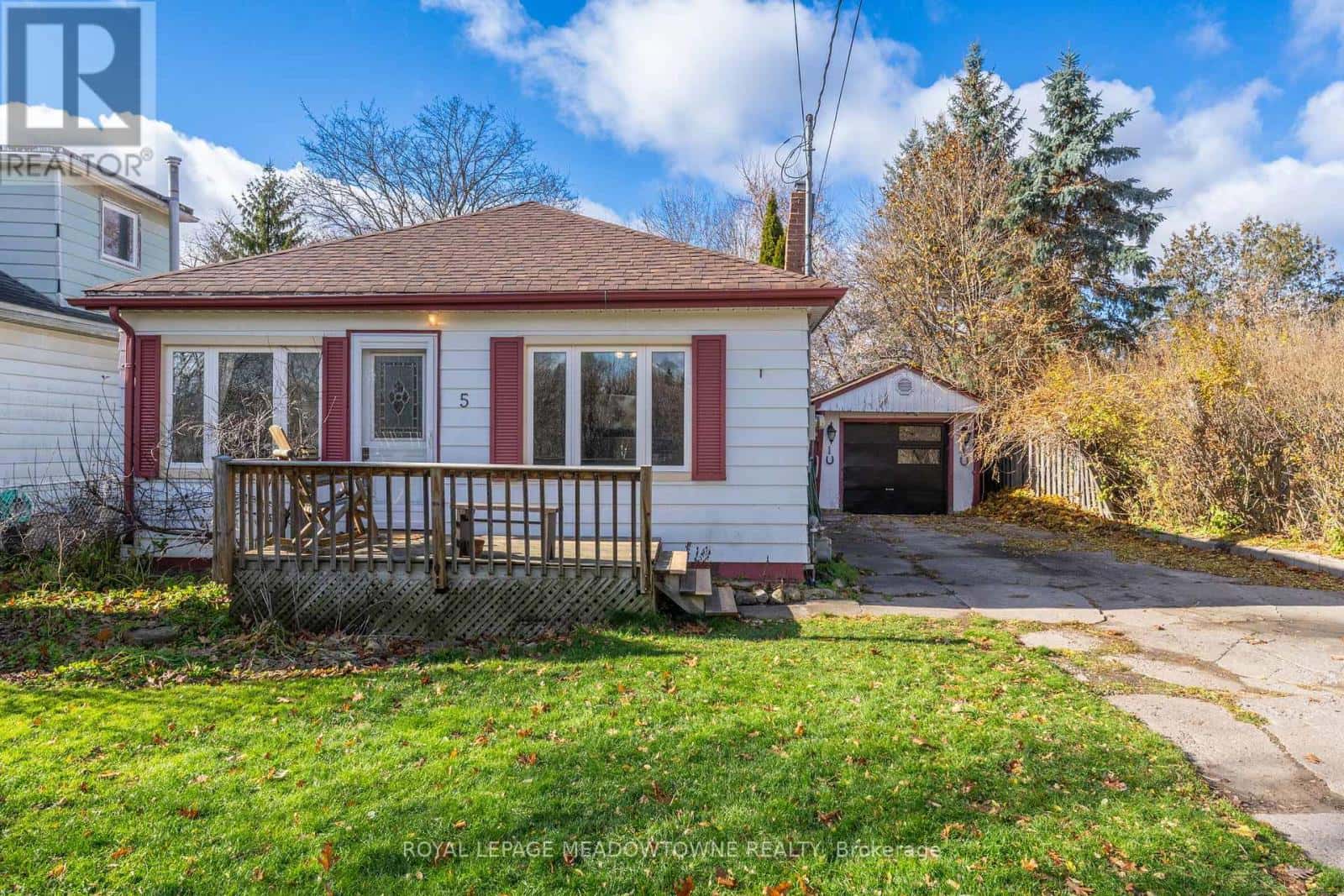 5 LOUISA STREET — Halton Hills (Rural Halton Hills), Ontario - Photo 3 of 38