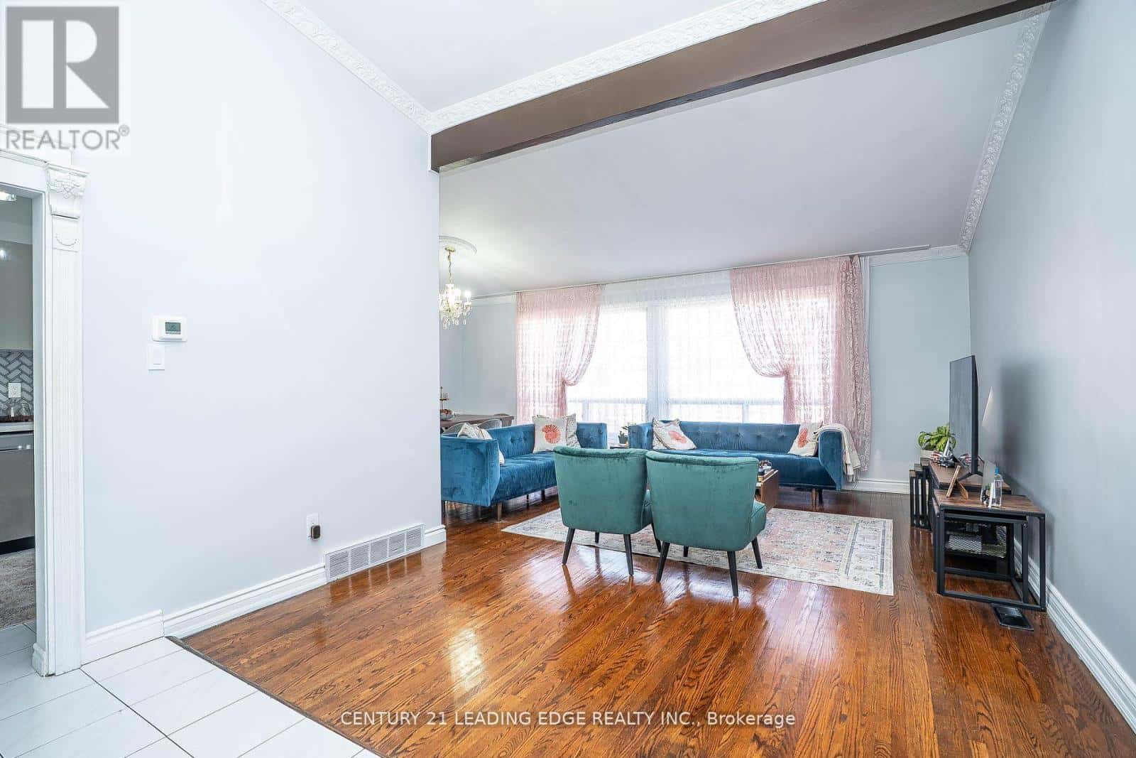 21 ALHART DRIVE — Toronto (Thistletown-Beaumonde Heights), Ontario - Photo 5 of 50