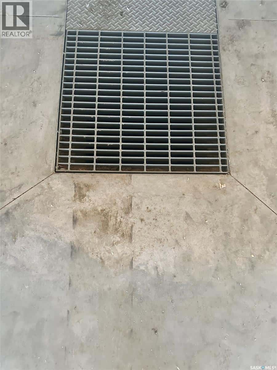 B 881 8th STREET S — Martensville, Saskatchewan - Photo 5 of 8