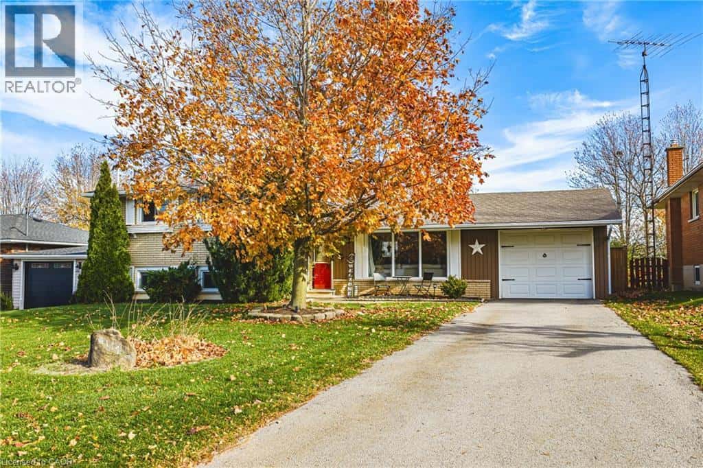 4117 HIXON Street — Beamsville, Ontario - Photo 2 of 50