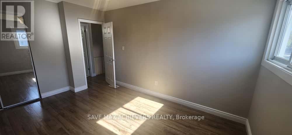 10 - 590 MILLBANK DRIVE — London South (South E), Ontario - Photo 3 of 40