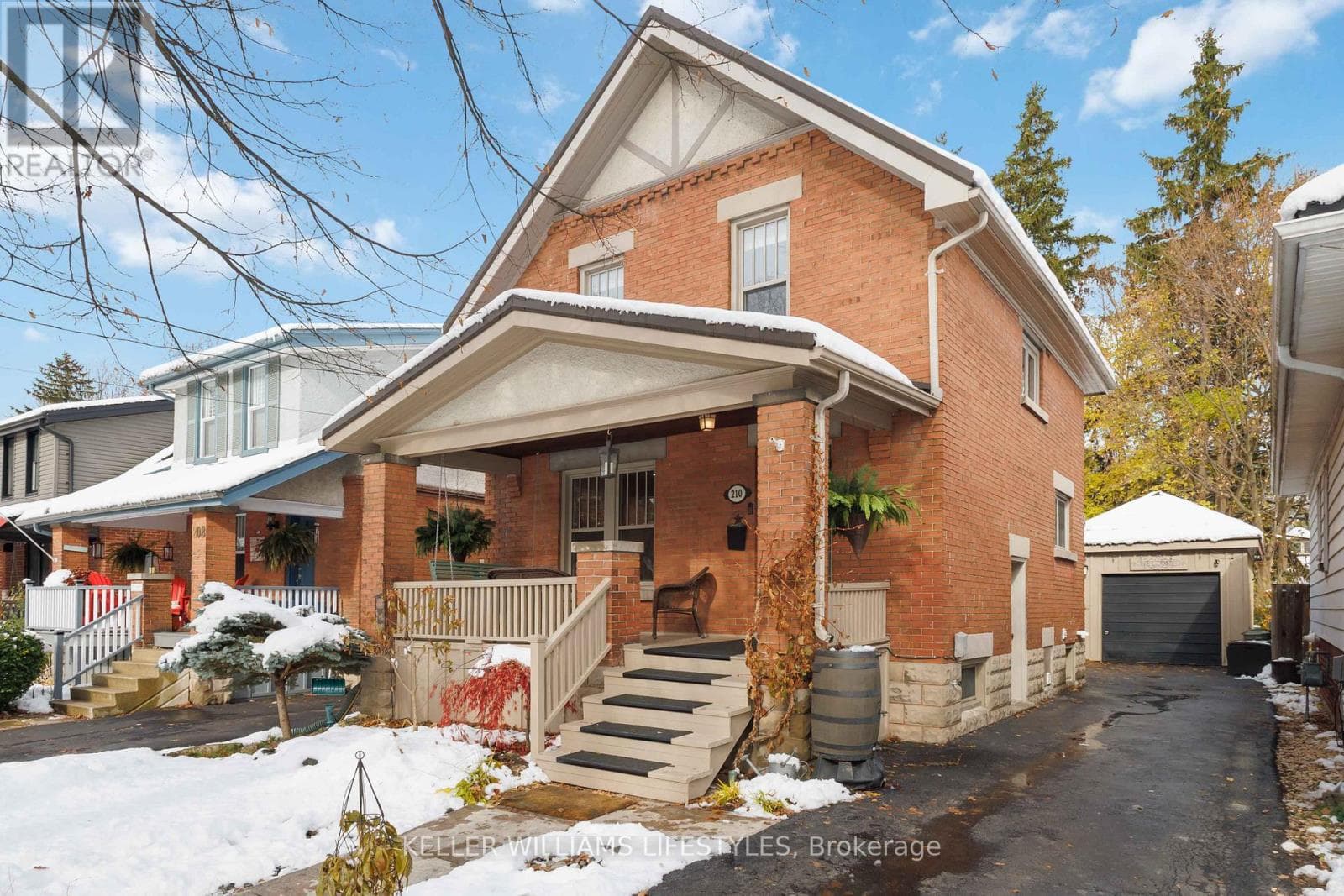 210 WINDSOR AVENUE — London South (South F), Ontario - Main photo