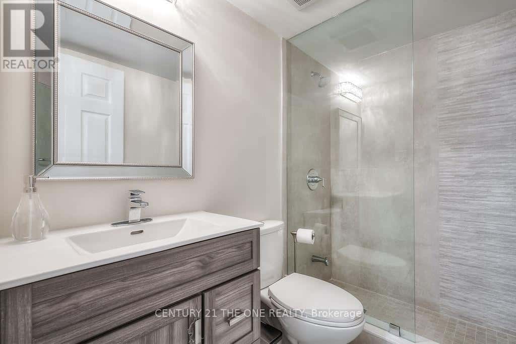 721 - 75 WELDRICK ROAD E — Richmond Hill (Observatory), Ontario - Photo 2 of 29