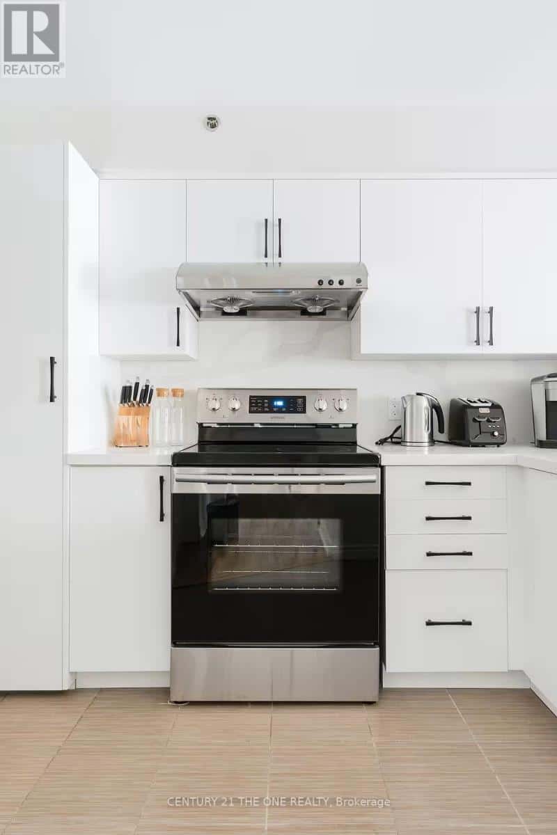 721 - 75 WELDRICK ROAD E — Richmond Hill (Observatory), Ontario - Photo 4 of 29