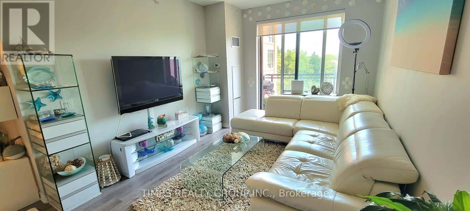 301 - 11611 YONGE STREET — Richmond Hill (Jefferson), Ontario - Photo 4 of 20