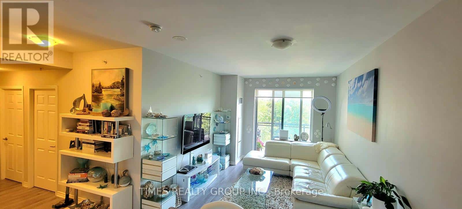 301 - 11611 YONGE STREET — Richmond Hill (Jefferson), Ontario - Photo 5 of 20