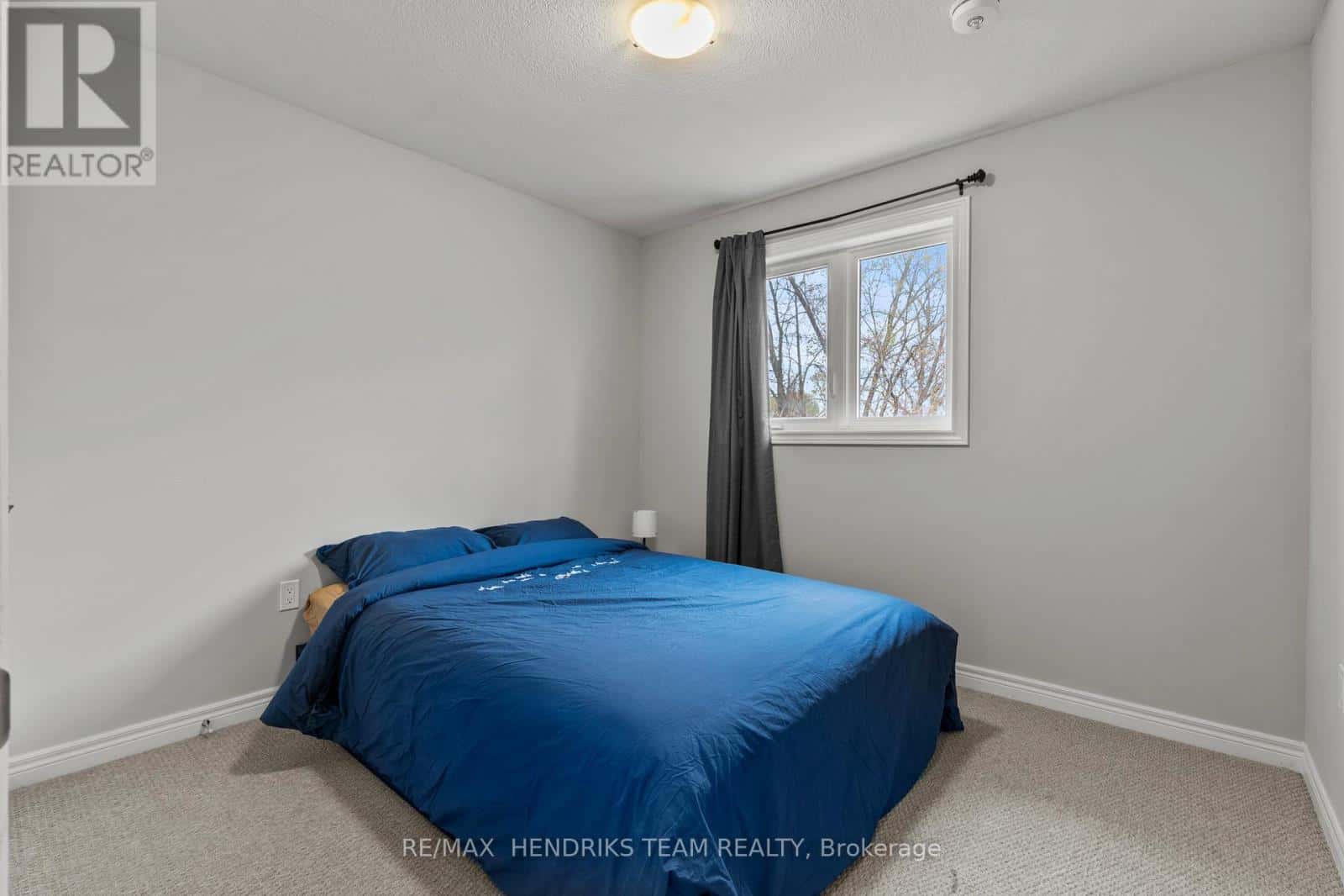 11 DENNIS DRIVE — West Lincoln (Smithville), Ontario - Photo 3 of 43