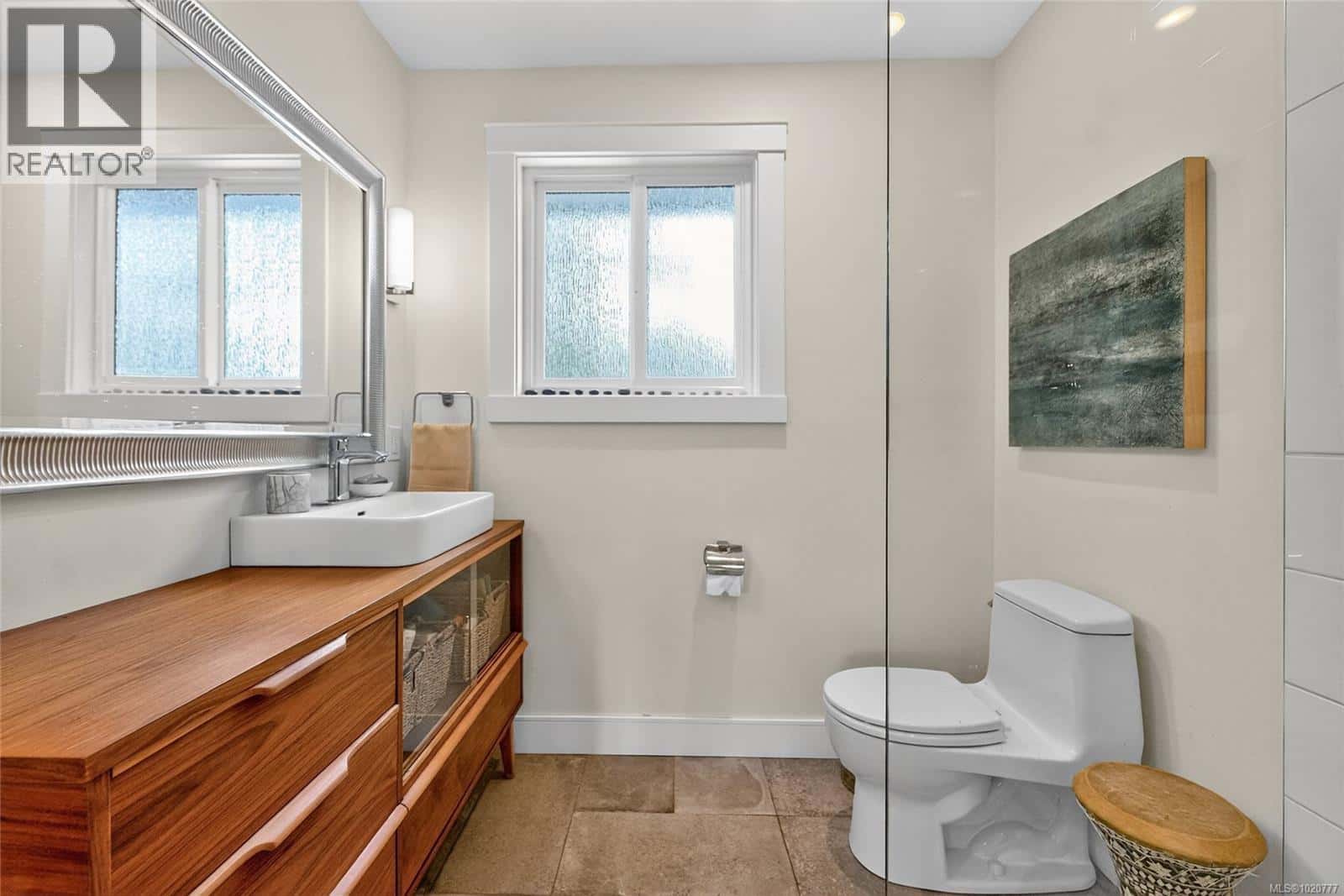 7330 Millard Dr — Lantzville, British Columbia - Photo 4 of 55