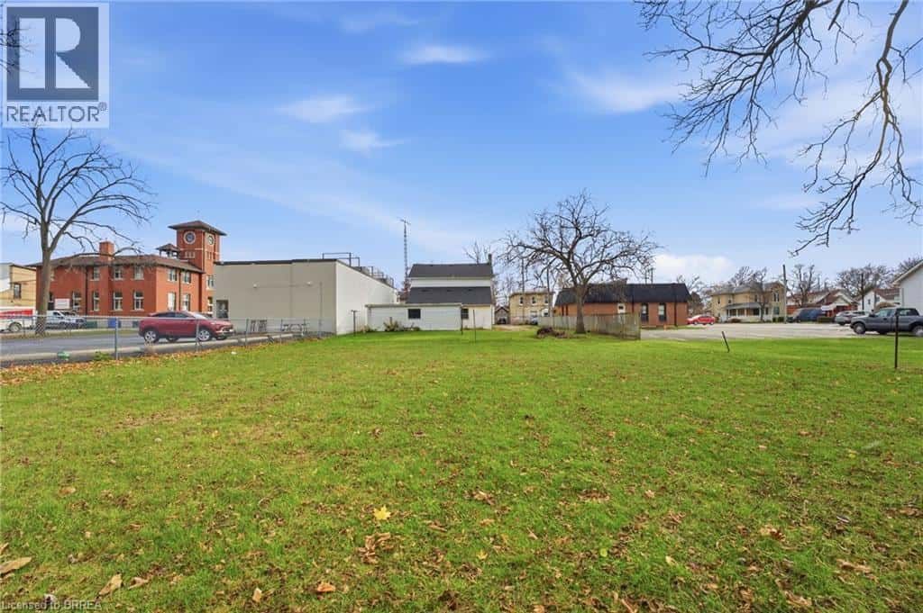 130 KING Street — Burford, Ontario - Photo 4 of 38