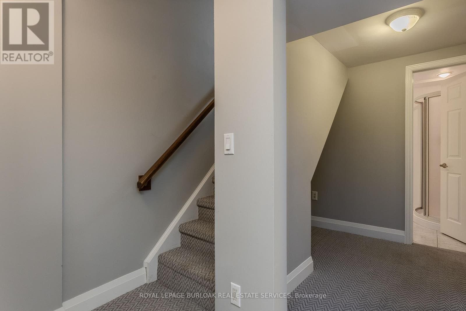 30 GRAYWOOD ROAD — Hamilton (Gourley), Ontario - Main photo