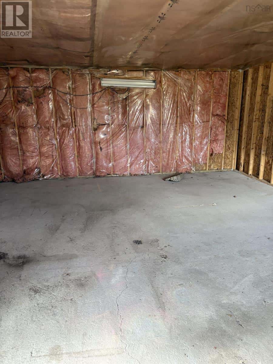 343 Ninth Street — New Waterford, Nova Scotia - Photo 5 of 19