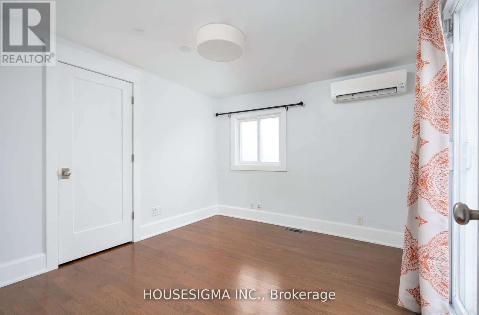 UPPER - 334 RIVERDALE AVENUE — Toronto (Blake-Jones), Ontario - Photo 5 of 25