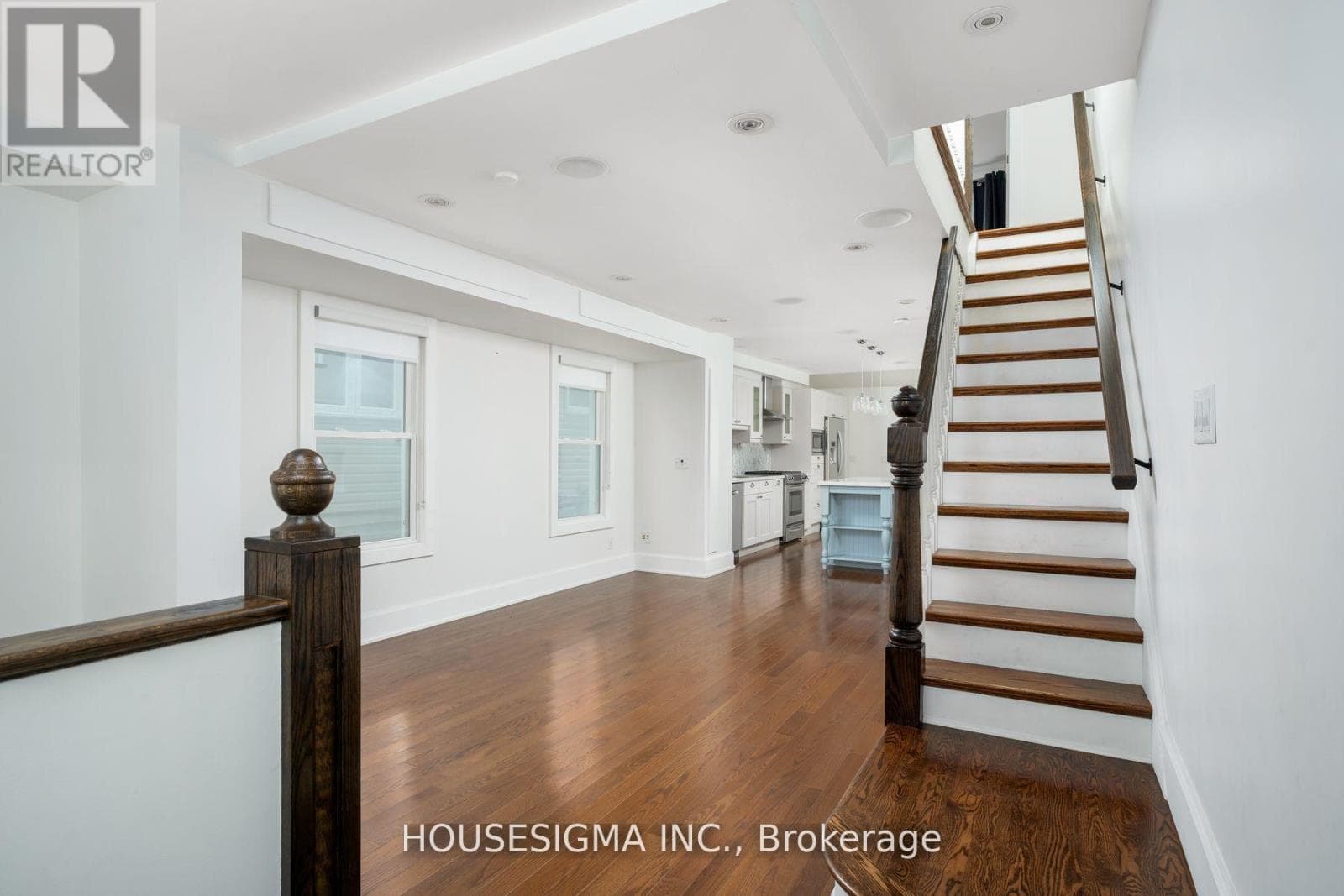 UPPER - 334 RIVERDALE AVENUE — Toronto (Blake-Jones), Ontario - Main photo