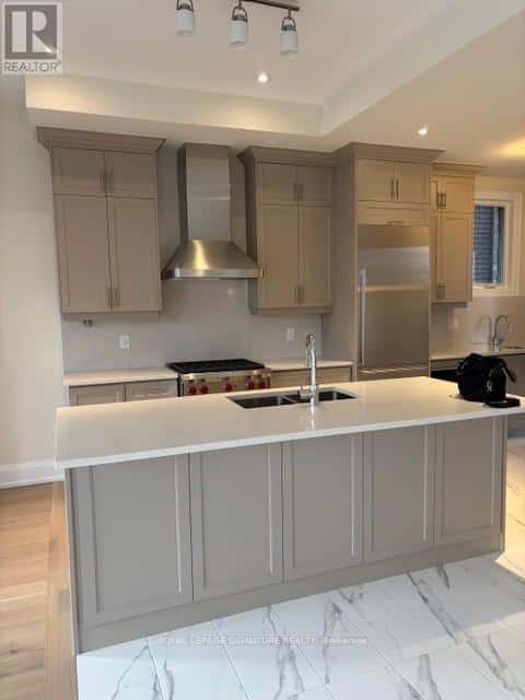 452 YORK DOWNS BOULEVARD — Markham (Cachet), Ontario - Photo 2 of 3