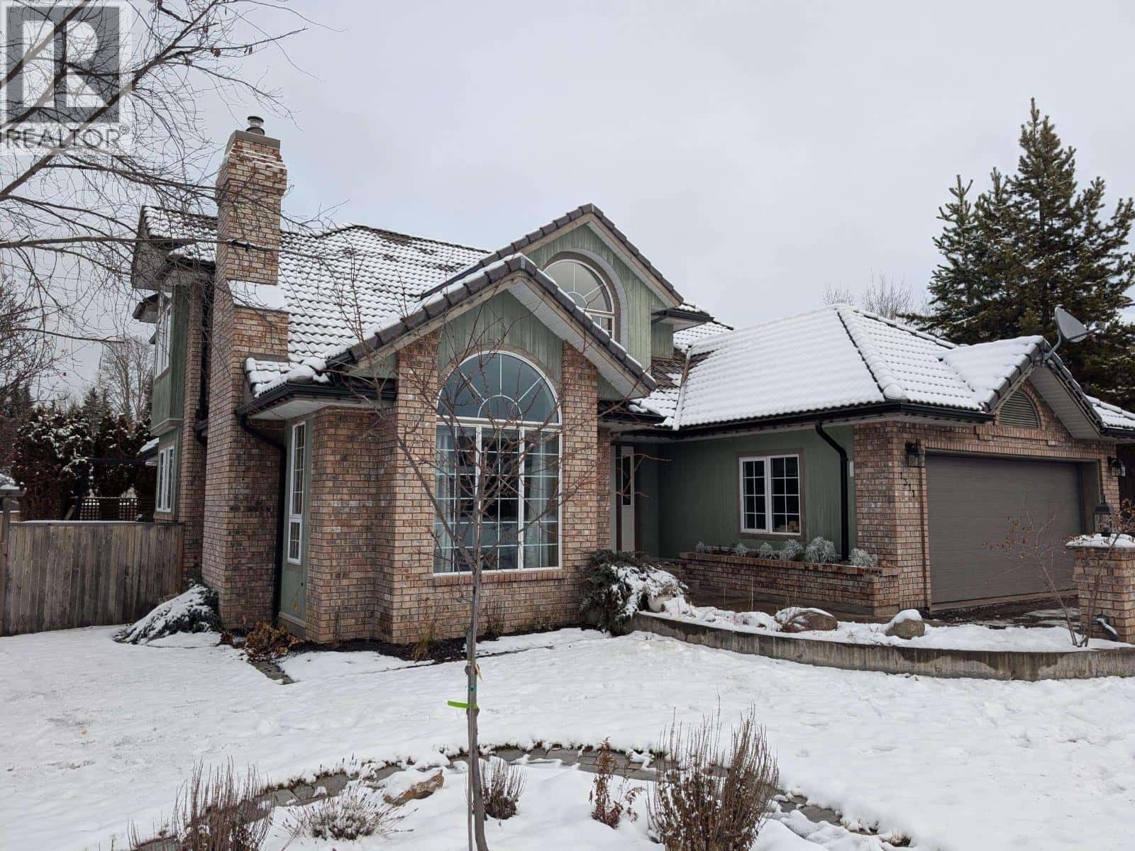 1311 LAGOPUS PLACE — Smithers, British Columbia - Photo 2 of 36