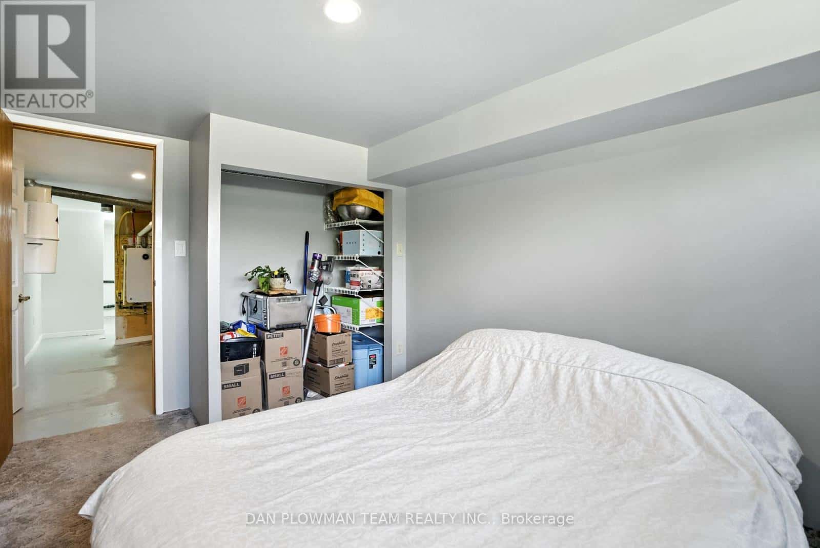 1001 Wardman Crescent