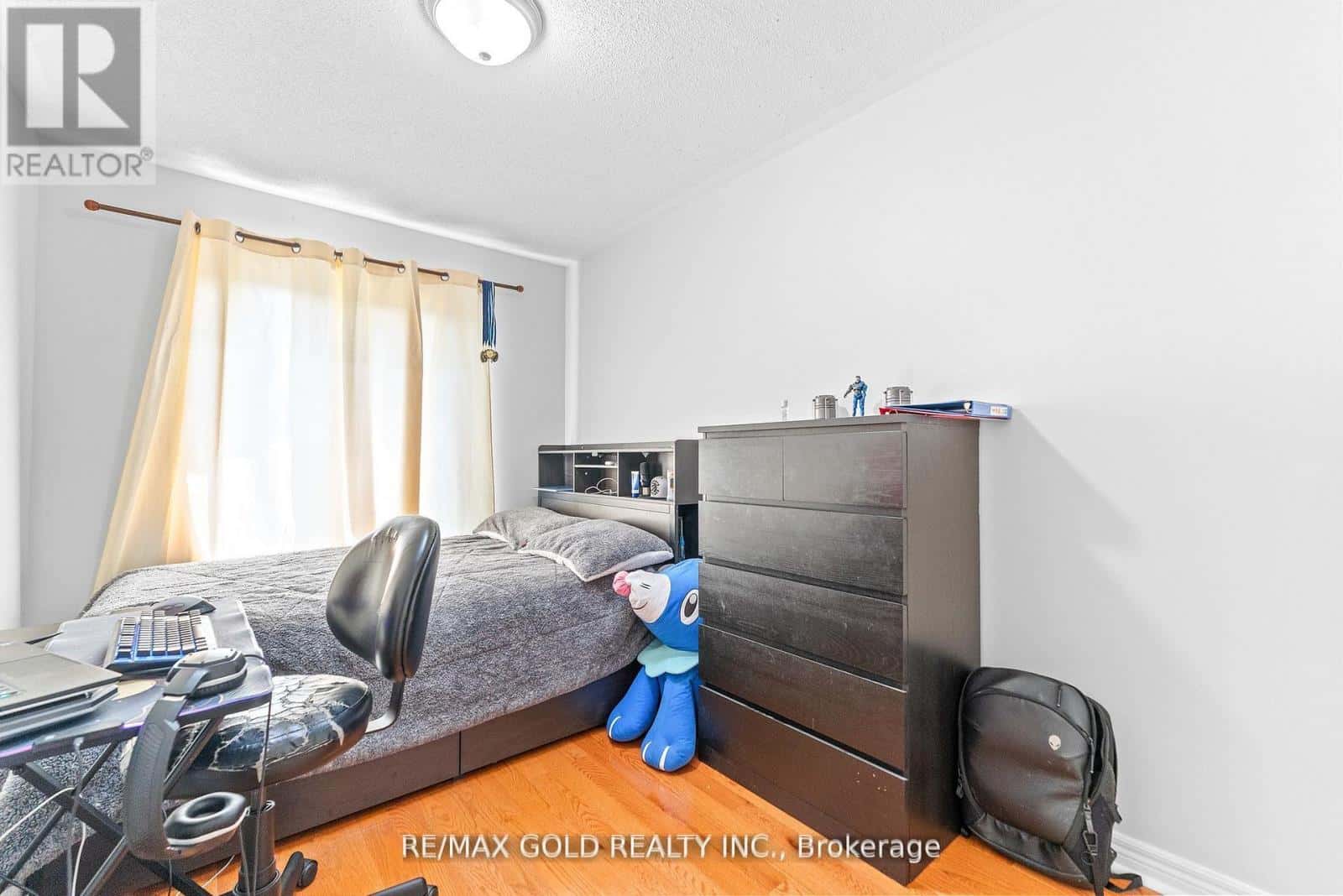 61 Nelson Street West 6