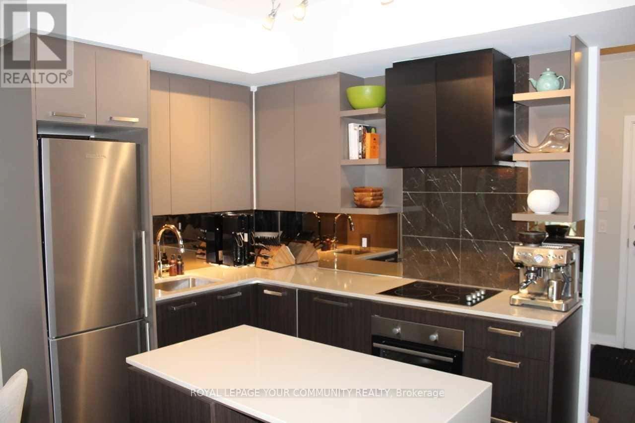 629 - 1830 BLOOR STREET W — Toronto (High Park North), Ontario - Photo 2 of 15