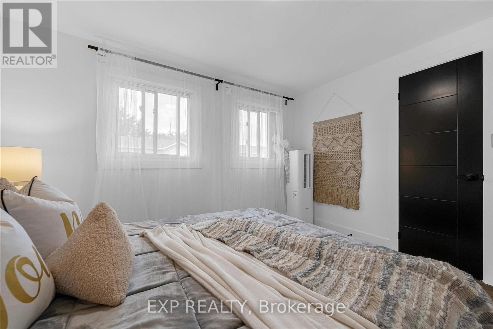 10 - 1255 UPPER GAGE AVENUE — Hamilton (Quinndale), Ontario - Main photo