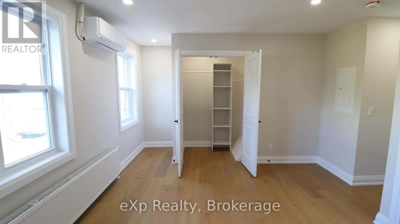 3B - 875 MILLWOOD ROAD — Toronto (Leaside), Ontario - Photo 3 of 20