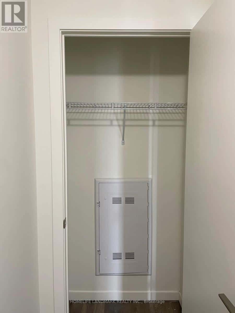 601 - 3237 BAYVIEW AVENUE — Toronto (Bayview Woods-Steeles), Ontario - Photo 4 of 12