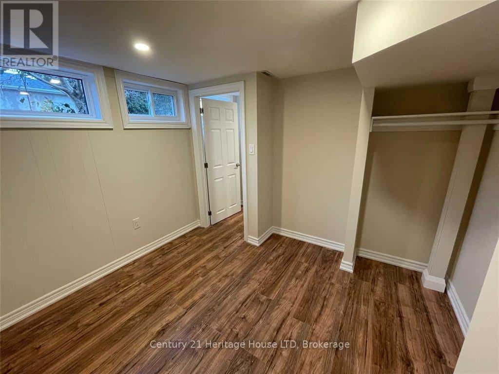 BASEMENT - 5117 SHIRLEY AVENUE — Niagara Falls (Cherrywood), Ontario - Photo 4 of 11