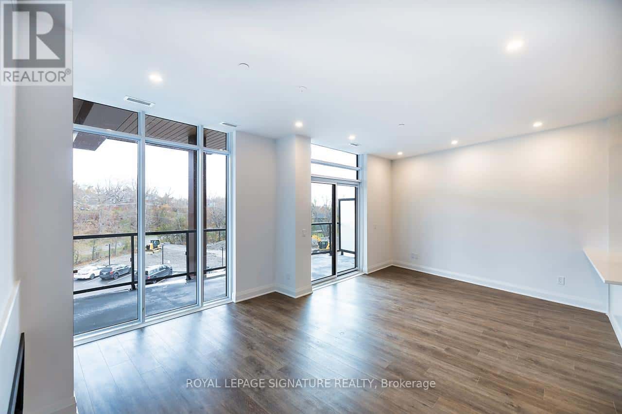 318 - 99 LOUISA STREET — Kawartha Lakes (Fenelon Falls), Ontario - Photo 2 of 38