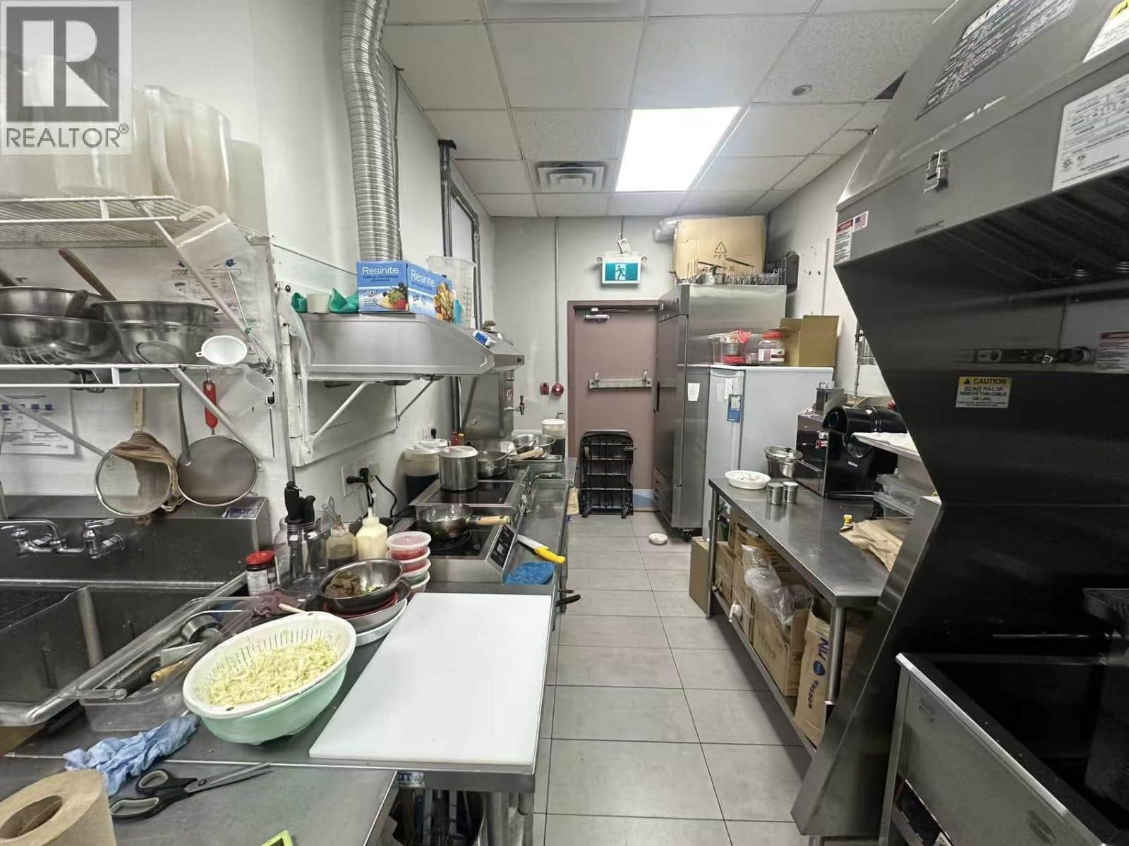 5712 TYNE STREET - Photo 4 of 7, Vancouver, British Columbia