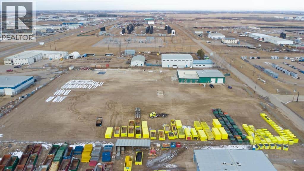 5520 59 Avenue - Photo 3 of 29, Lloydminster, Alberta