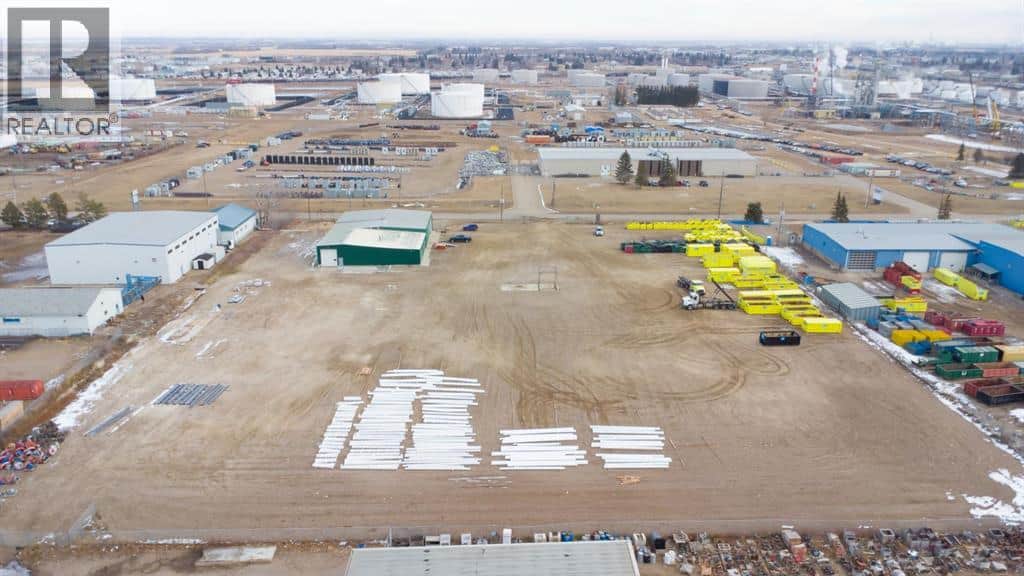 5520 59 Avenue - Photo 5 of 29, Lloydminster, Alberta