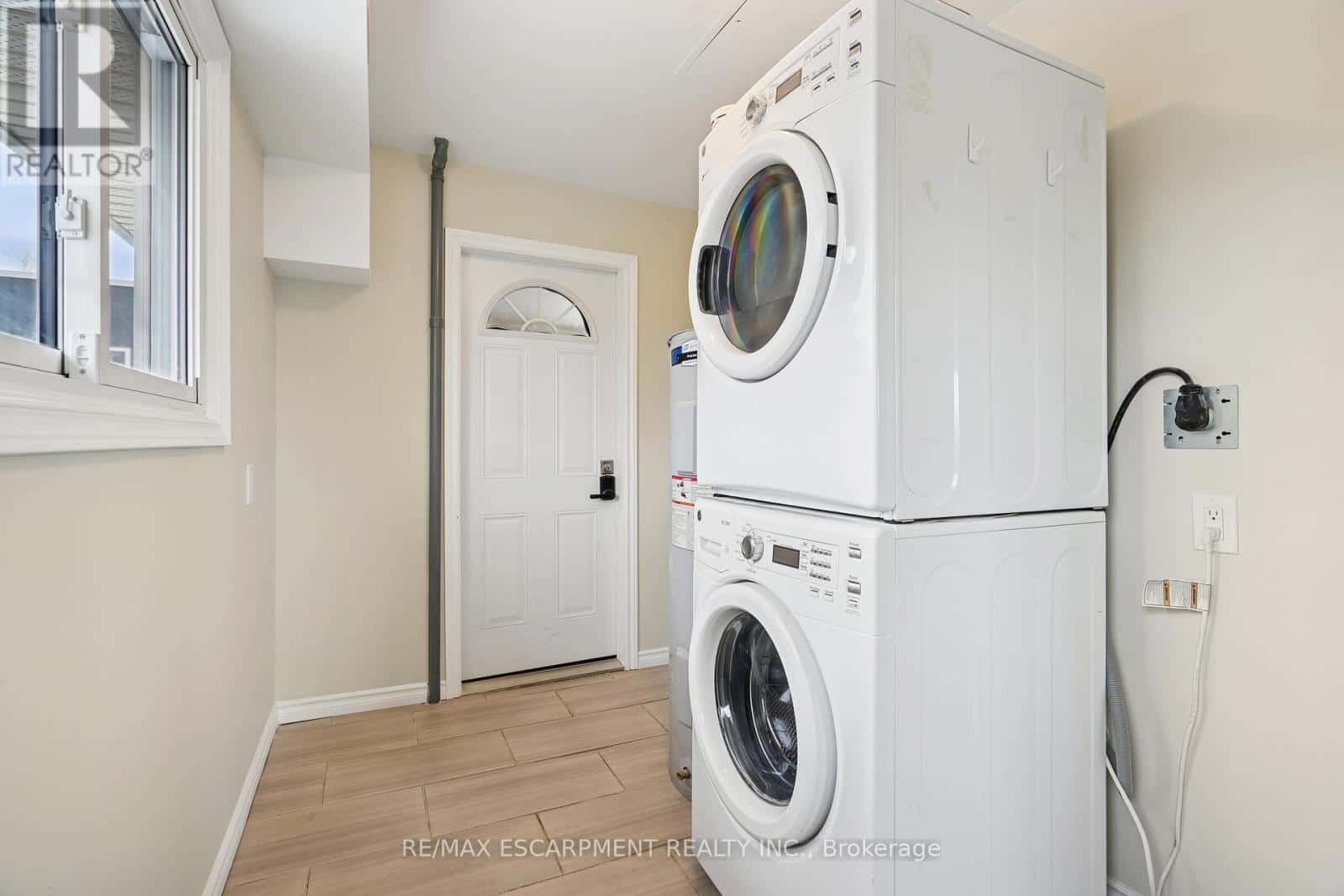 UNIT B - 154 MAIN STREET N — Guelph/Eramosa (Rockwood), Ontario - Photo 5 of 50