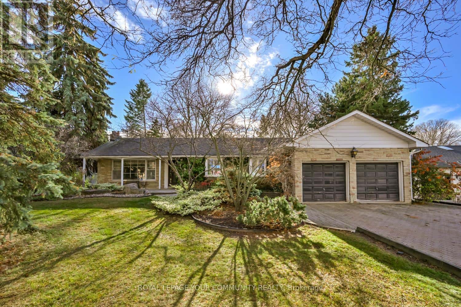 23 DENHAM DRIVE S — Richmond Hill (South Richvale), Ontario - Photo 3 of 15