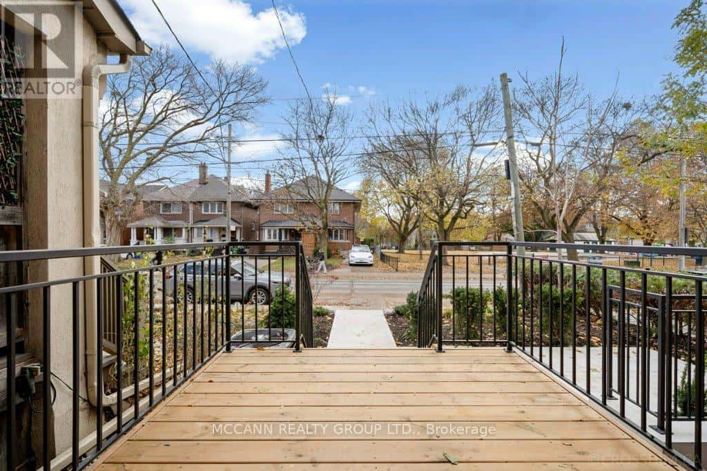 72 WOBURN AVENUE — Toronto (Lawrence Park North), Ontario - Photo 3 of 50