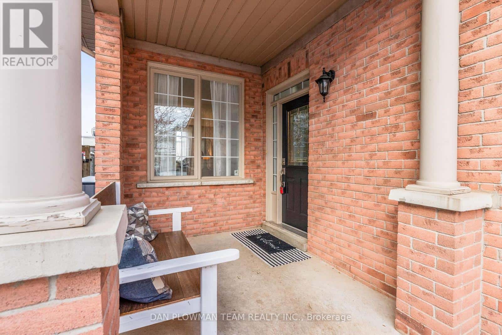 65 SANDFORD CRESCENT — Whitby (Rolling Acres), Ontario - Photo 5 of 43