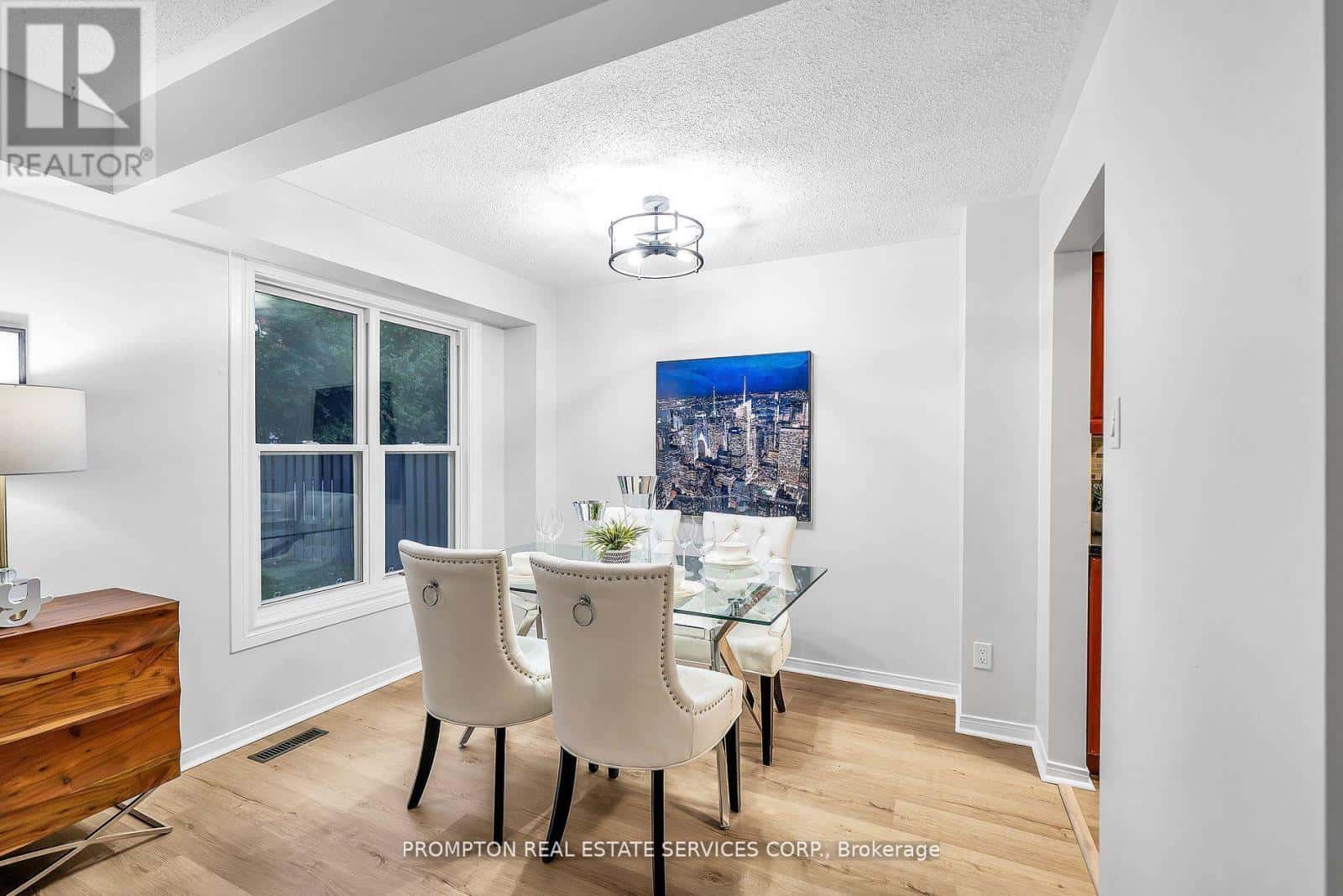 39 FROST DRIVE — Whitby (Lynde Creek), Ontario - Photo 3 of 14