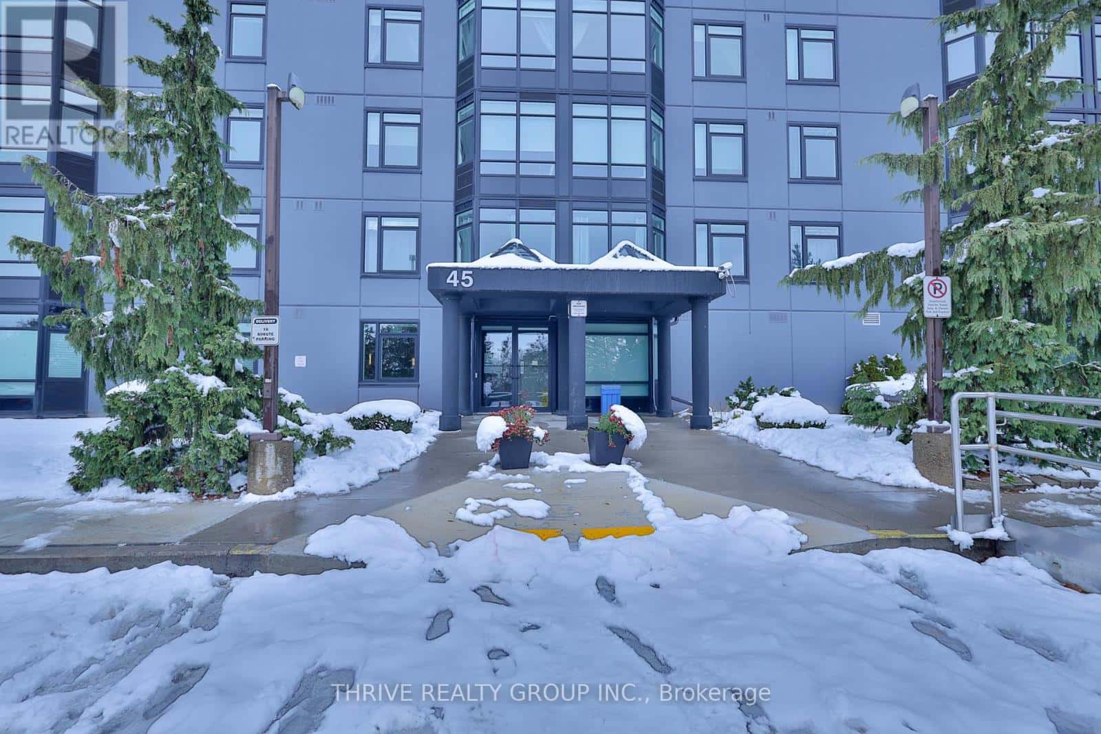 1504 - 45 POND MILLS ROAD — London South (South J), Ontario - Photo 2 of 23