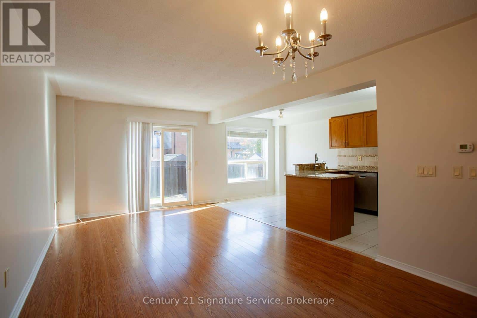 9 QUEENSLAND CRESCENT — Caledon (Bolton East), Ontario - Photo 3 of 33