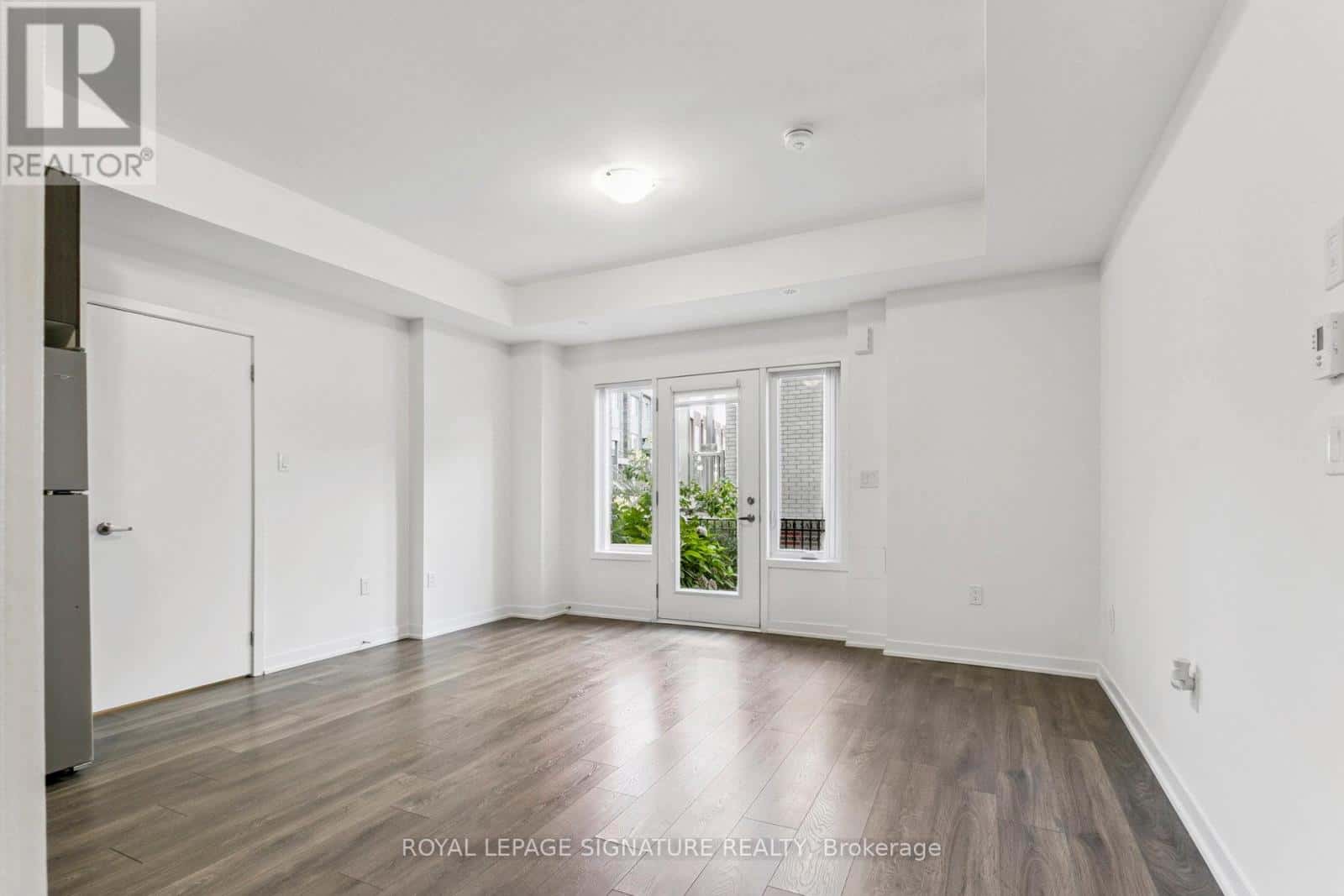 302 - 1525 KINGSTON ROAD — Pickering (Town Centre), Ontario - Photo 3 of 38