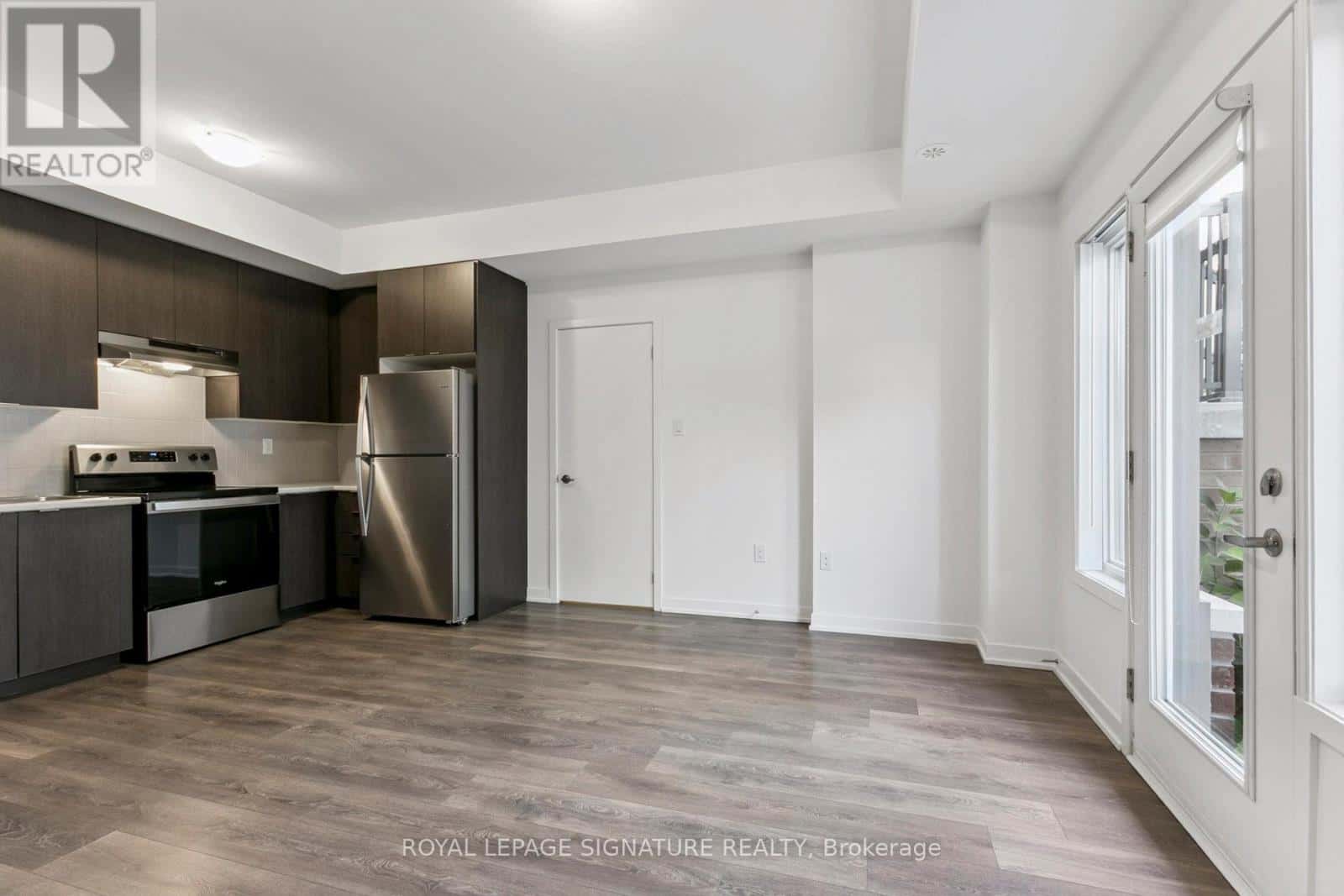 302 - 1525 KINGSTON ROAD — Pickering (Town Centre), Ontario - Photo 5 of 38