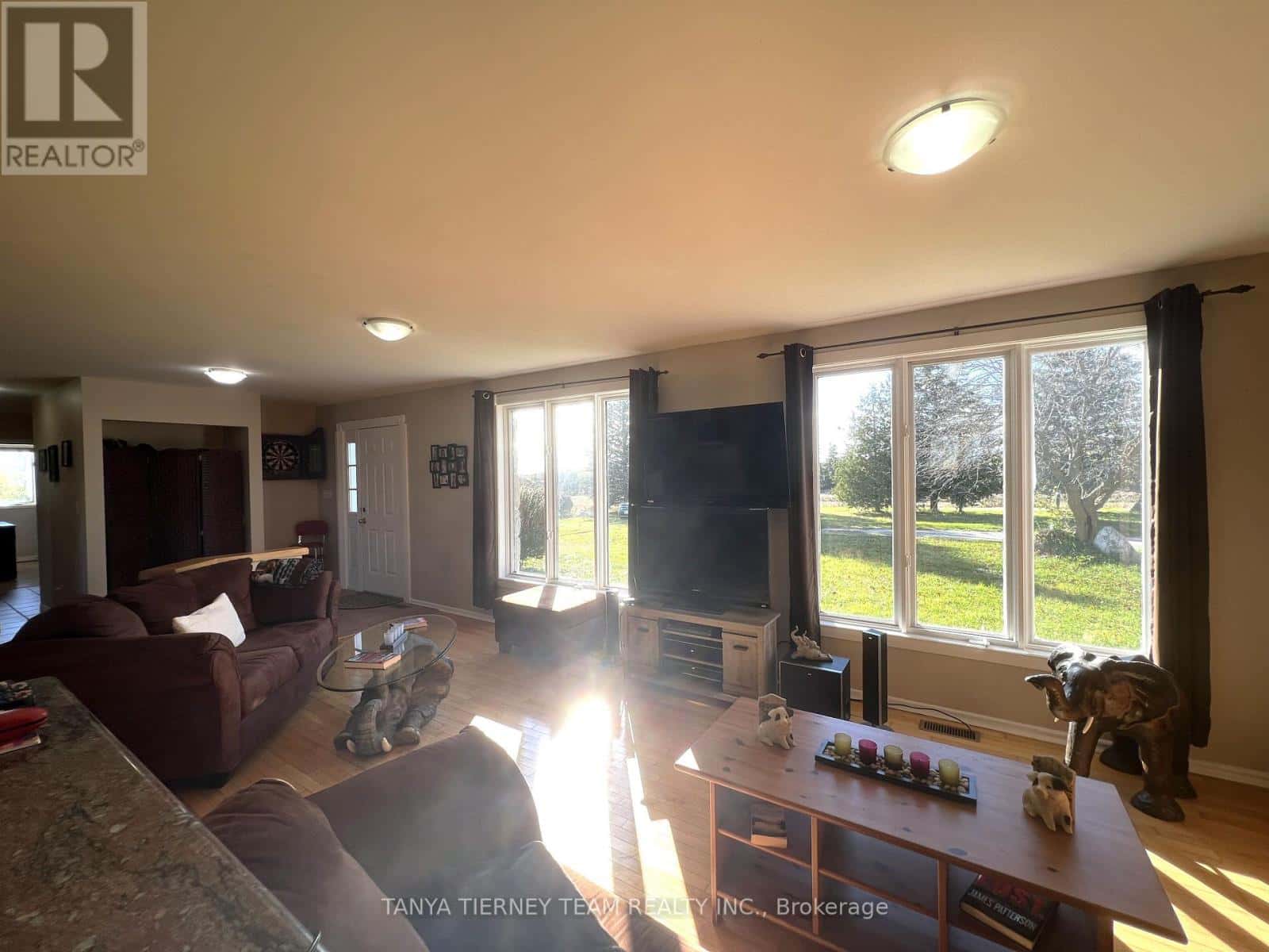 MAIN - 6783 COCHRANE STREET — Whitby, Ontario - Photo 4 of 35