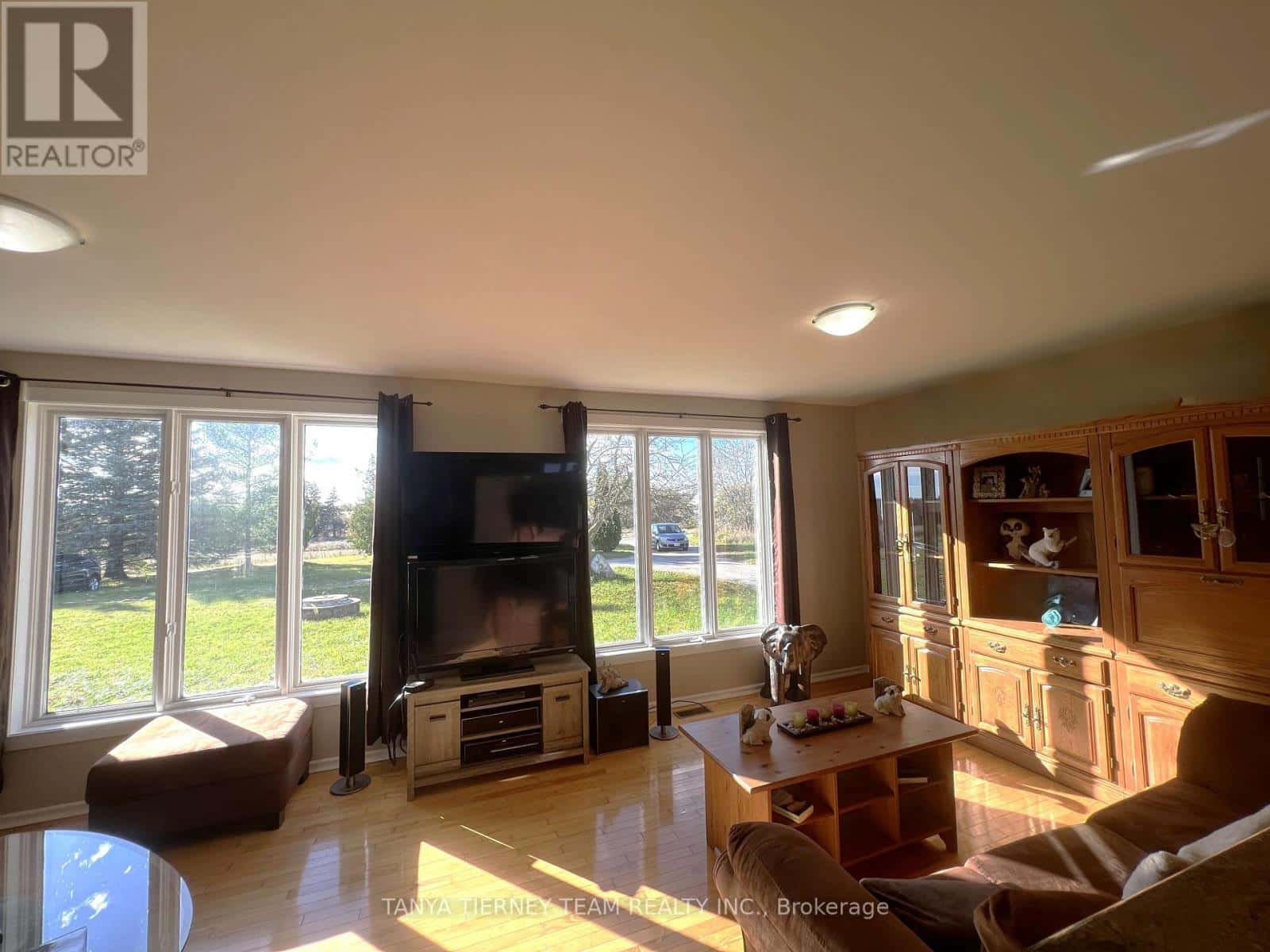 MAIN - 6783 COCHRANE STREET — Whitby, Ontario - Photo 5 of 35