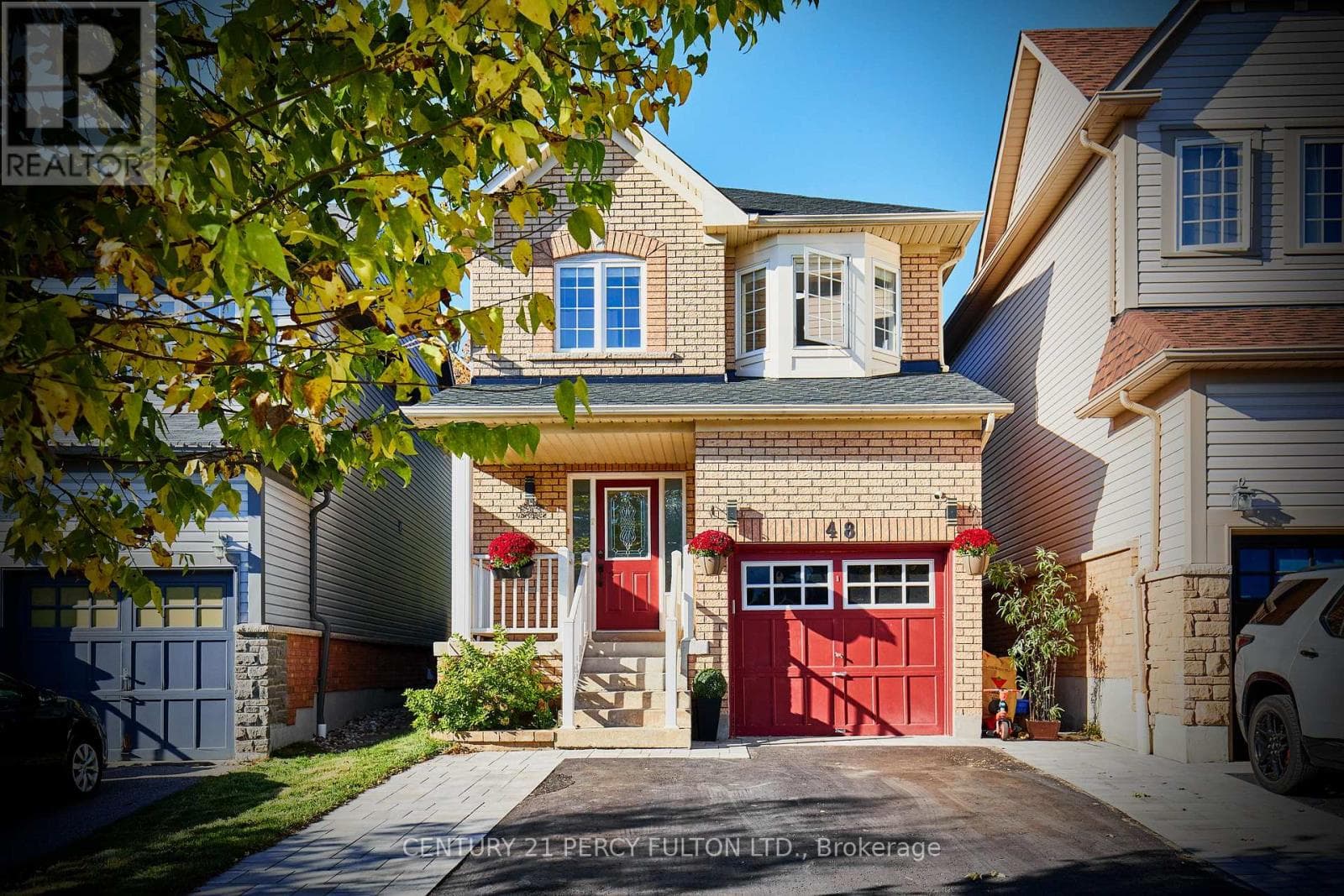 48 BETTINA PLACE — Whitby (Rolling Acres), Ontario - Main photo