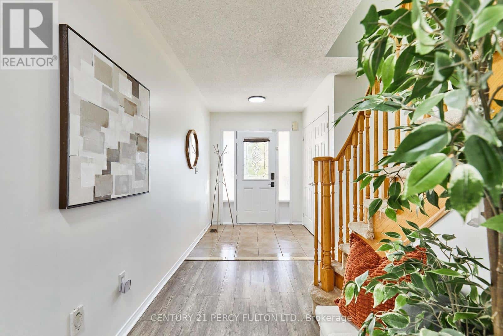 48 BETTINA PLACE — Whitby (Rolling Acres), Ontario - Photo 4 of 31