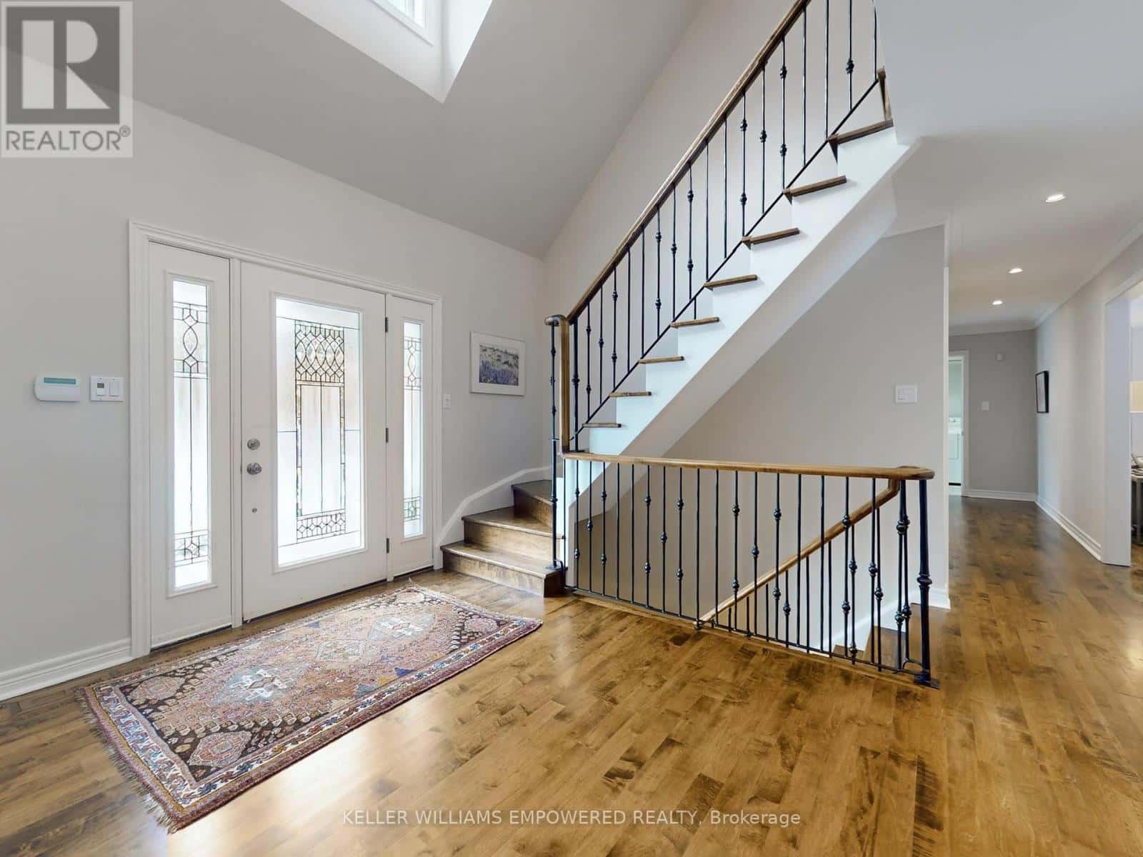 544 WOODLAND ACRES CRESCENT — Vaughan, Ontario - Photo 3 of 37