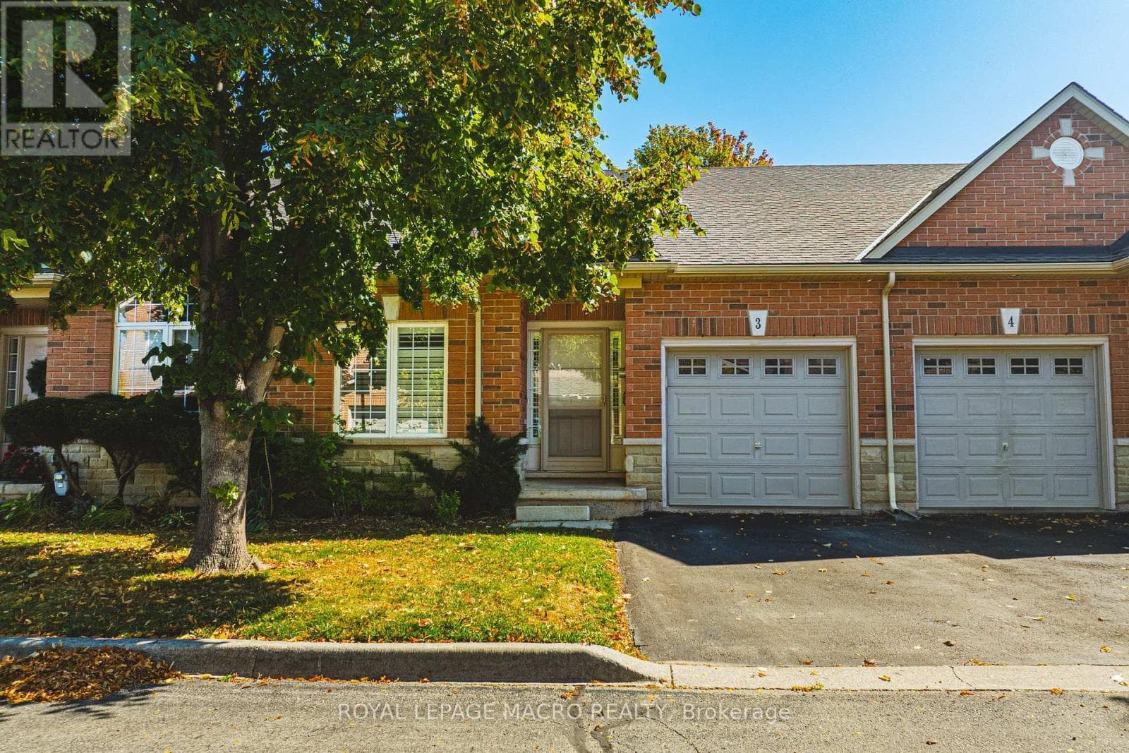 3 - 163 LIVINGSTON AVENUE — Grimsby (Grimsby West), Ontario - Main photo