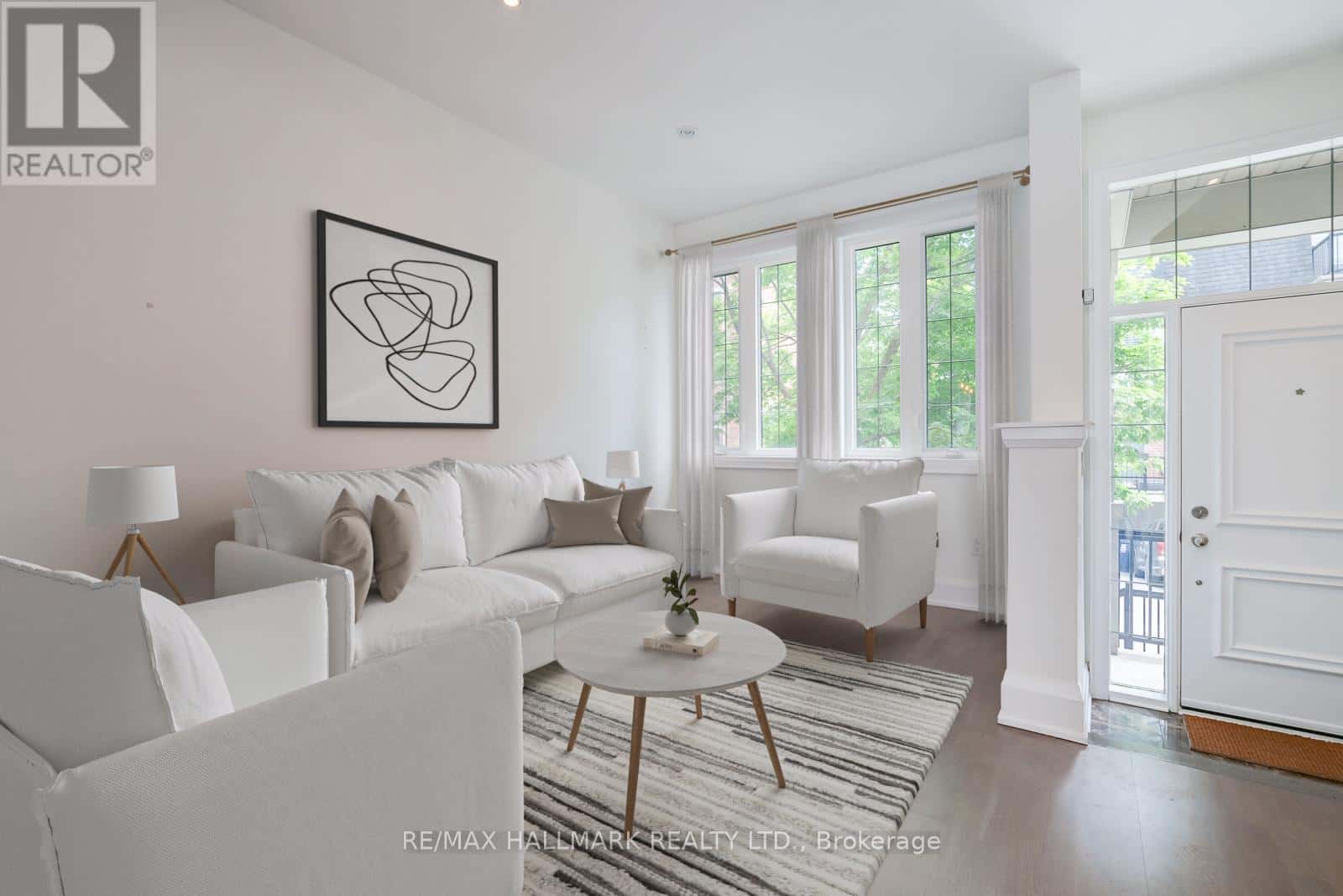 20 - 20 SARGENT LANE — Toronto (East End-Danforth), Ontario - Photo 3 of 32