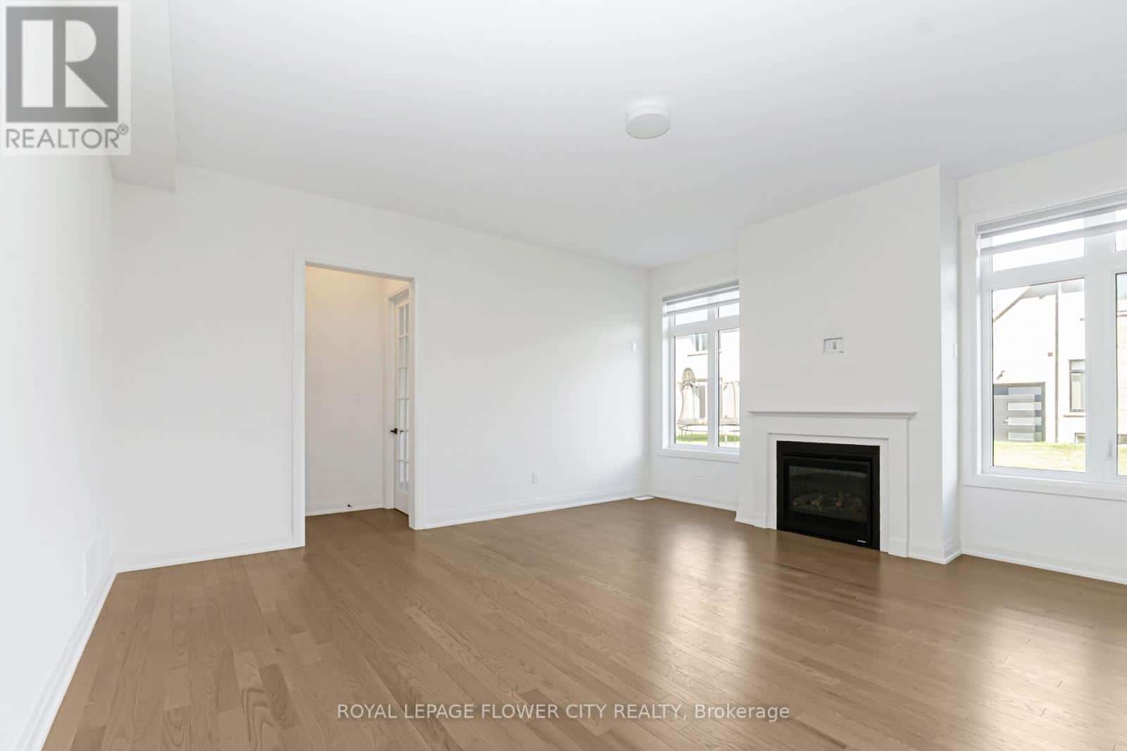 11 WINTERGREEN LANE N — Adjala-Tosorontio (Colgan), Ontario - Photo 5 of 50